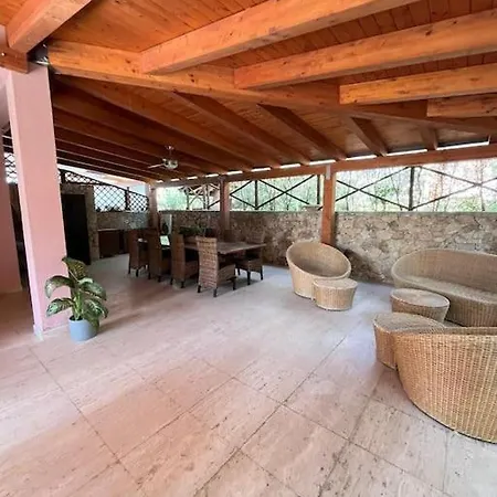 Faraoni Apartment Custonaci